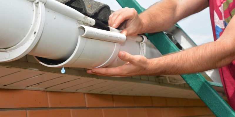 Does-Insurance-Cover-Gutter-Repair